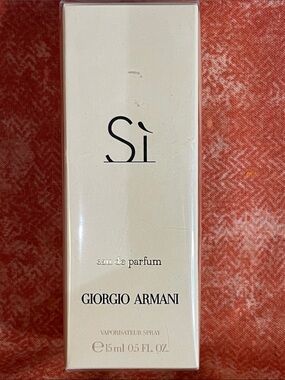 Giorgio Armani Sì Eau de Parfum - lovely, sealed, fresh!